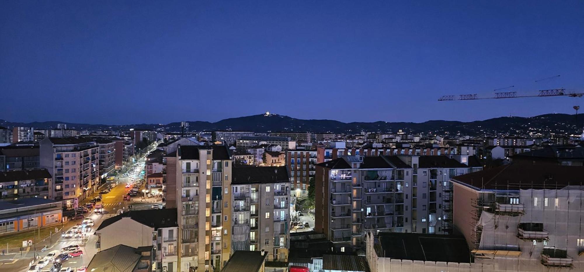 Emanuele Filiberto Apartment Торино Екстериор снимка