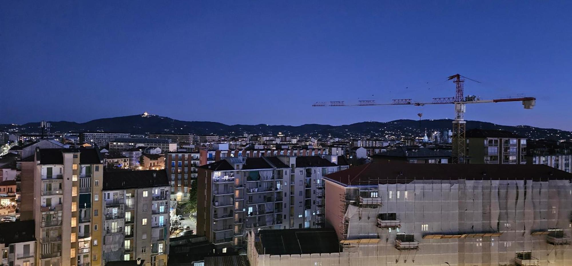 Emanuele Filiberto Apartment Торино Екстериор снимка